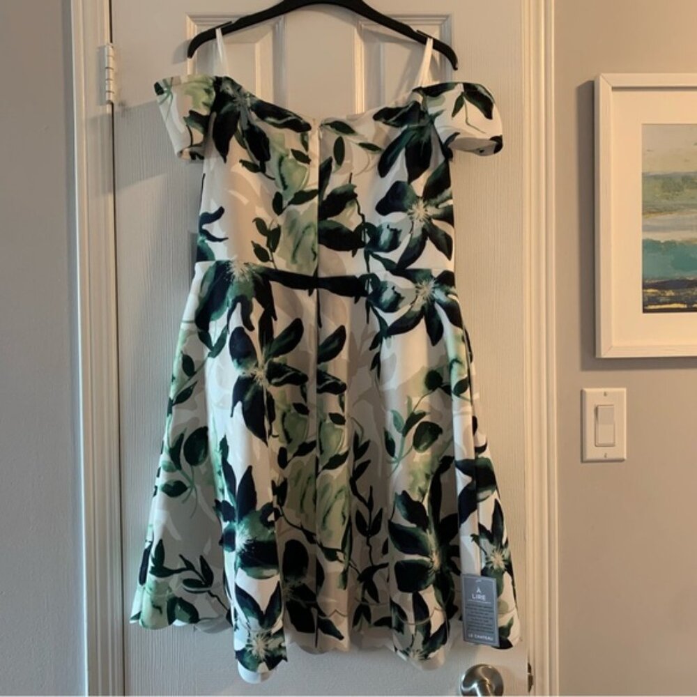 NWOT Le Chateau Floral Off Shoulder Dress with Pockets - Picture 6 of 11